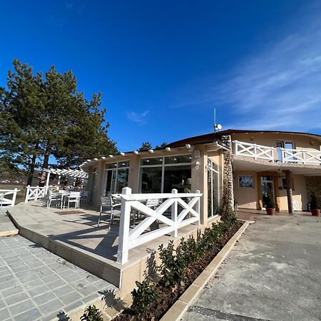 Garni Hotel Oblacinsko Jezero Oblacina Bagian luar foto