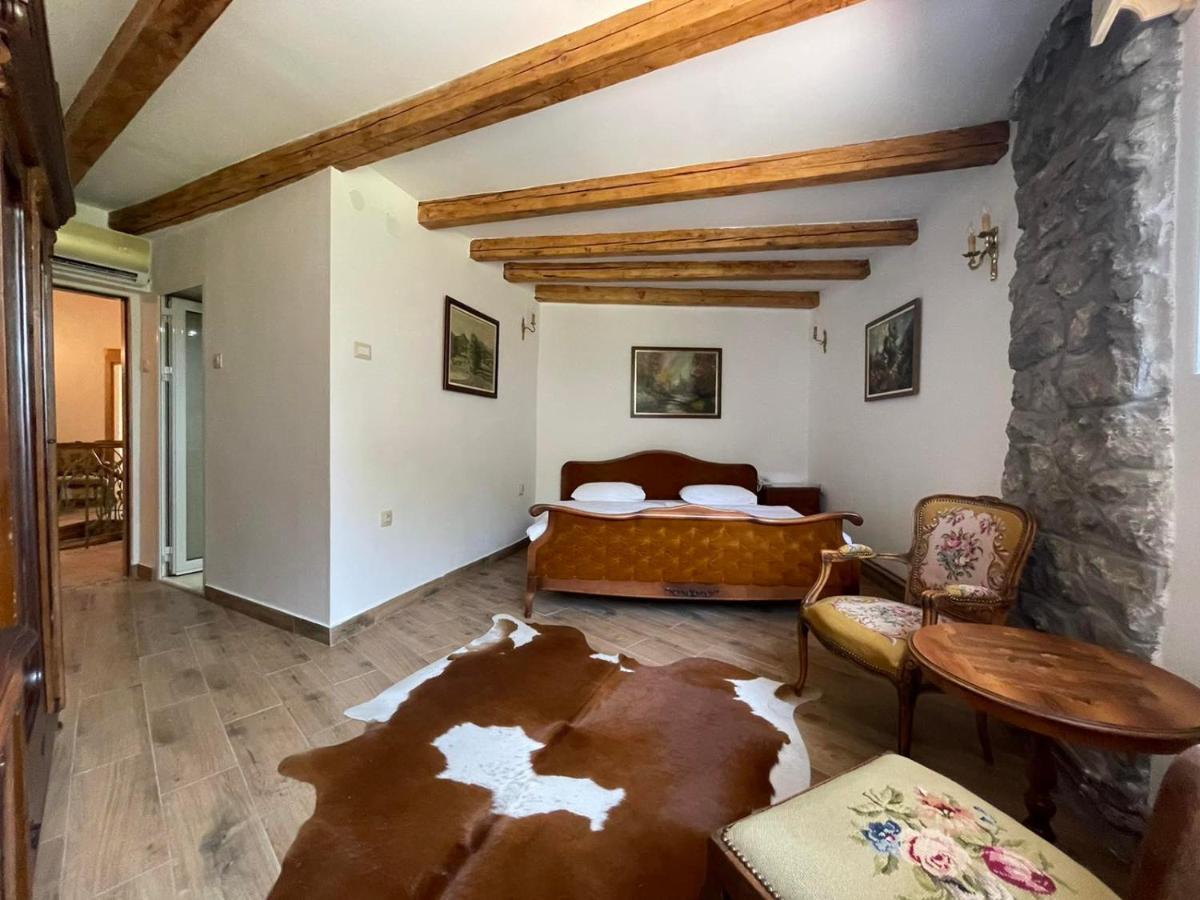 Garni Hotel Oblacinsko Jezero Oblacina Bagian luar foto