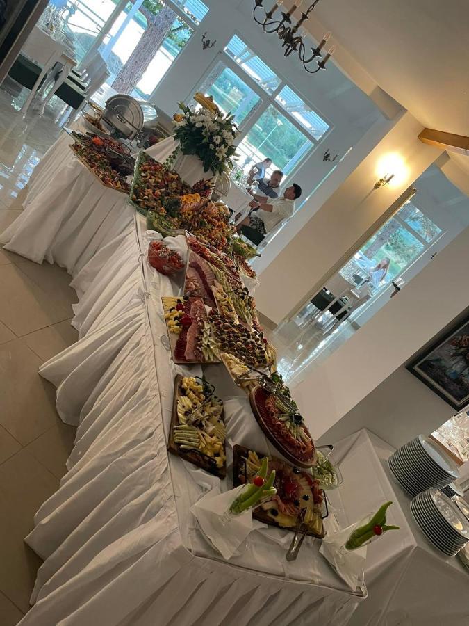 Garni Hotel Oblacinsko Jezero Oblacina Bagian luar foto