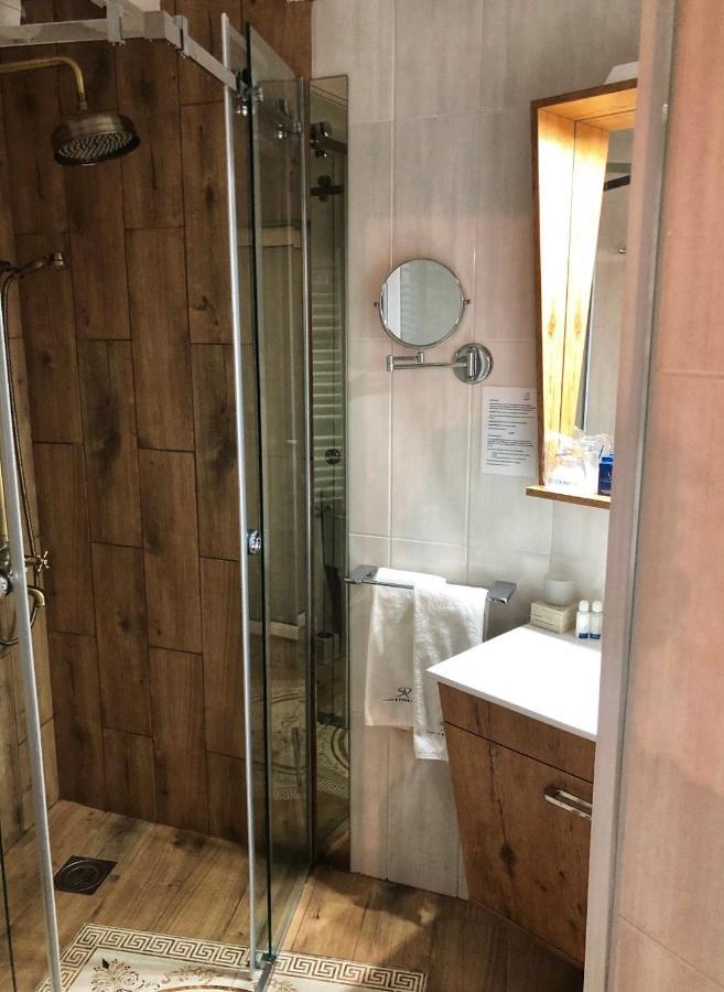 Garni Hotel Oblacinsko Jezero Oblacina Bagian luar foto