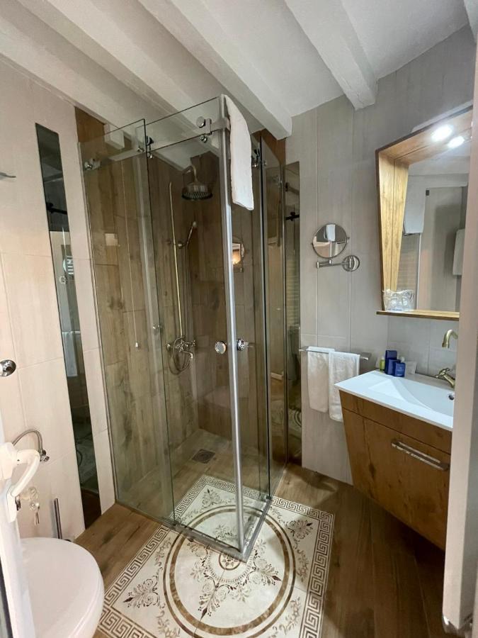 Garni Hotel Oblacinsko Jezero Oblacina Bagian luar foto