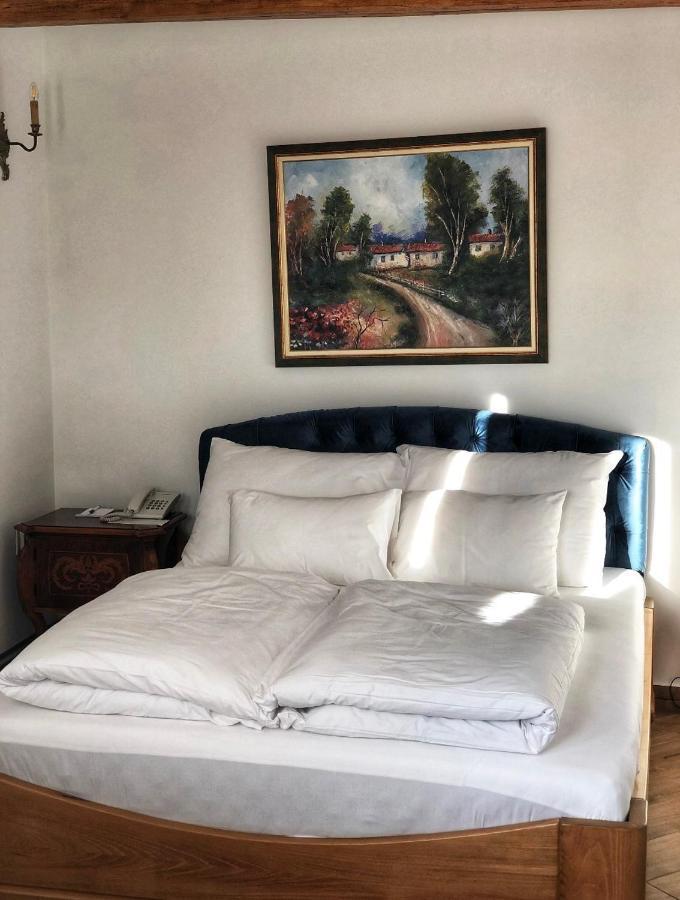 Garni Hotel Oblacinsko Jezero Oblacina Bagian luar foto